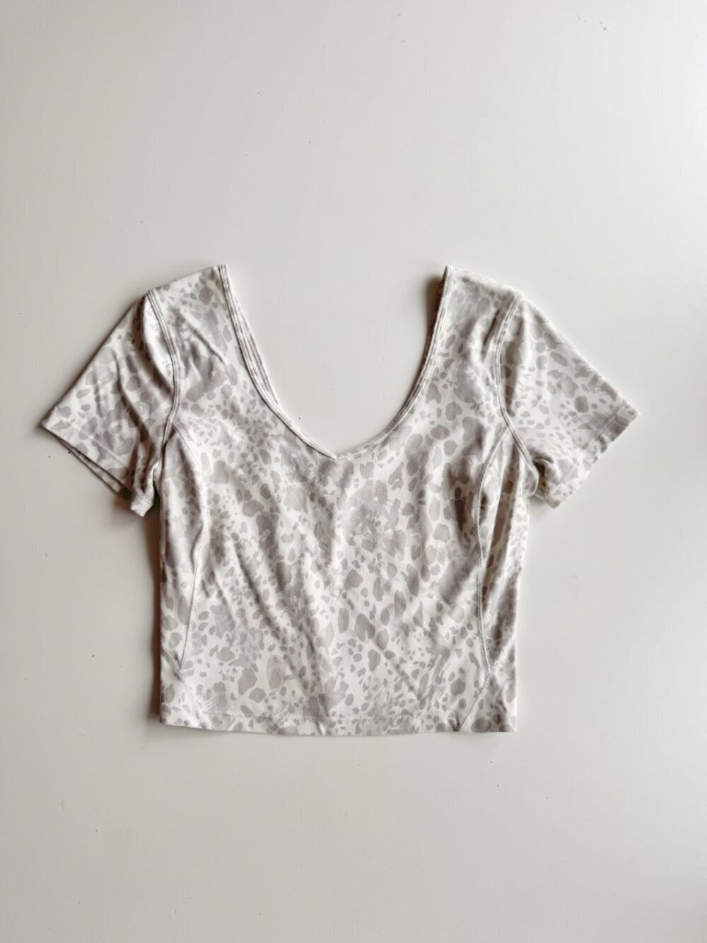 LULULEMON Align Nulu Cheetah Camo Antique White Cropped V-Neck T-Shirt, Size S